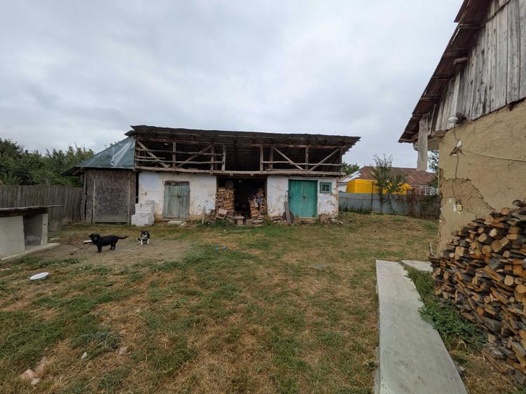 Casă cu 4 camere în Cornățel