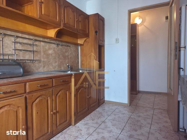 Apartament cu 2 camere semidecomandat în Republicii