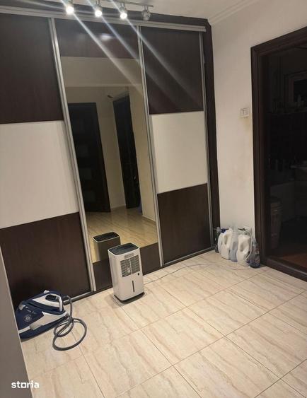Apartament cu 3 camere în Prundu