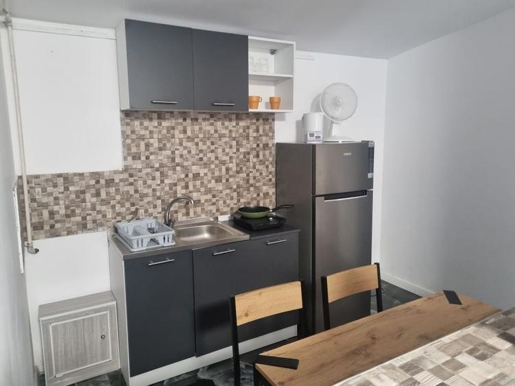 Casă cu 1 camere cu Teren 100 Mp în Central