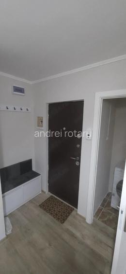 Vand apartament 2 camere