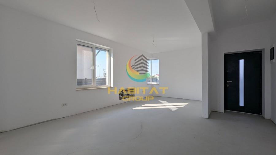 Casă individuală cu 5 camere cu Canalizare în Frumușani