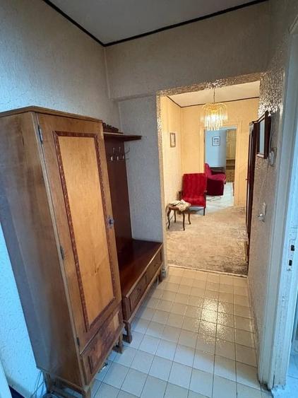 Apartament cu 2 camere decomandat în 1 Mai