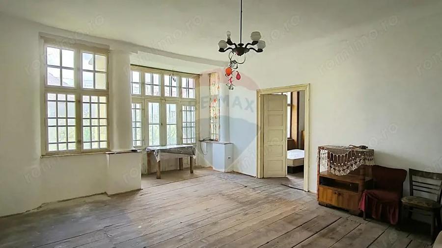 Casă cu 3 camere cu Teren 470 Mp în Dumbrăveni
