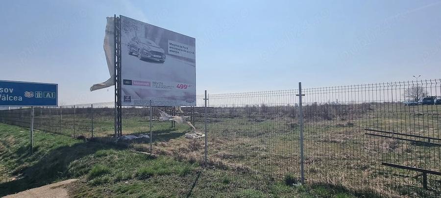 Teren de 30500 mp, în Bradu