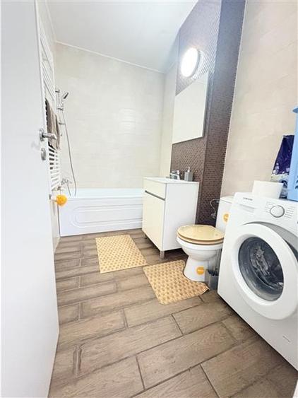 Apartament cu 2 camere semidecomandat, mobilat în Tomis Nord
