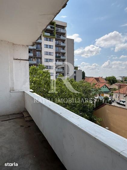 Apartament cu 3 camere în Central