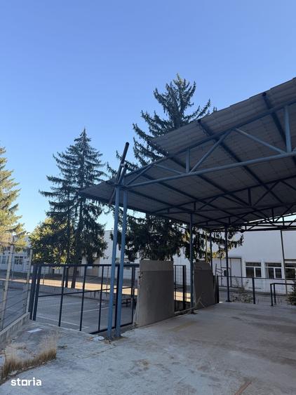 Spațiu comercial, de 700 mp, în Central