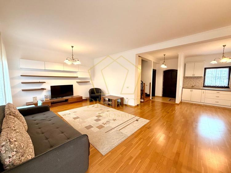 Duplex cu 4 camere cu Canalizare în Giroc