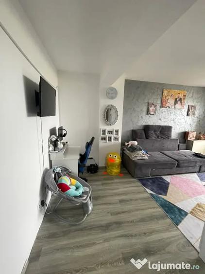 Apartament cu 2 camere semidecomandat în Sălaj