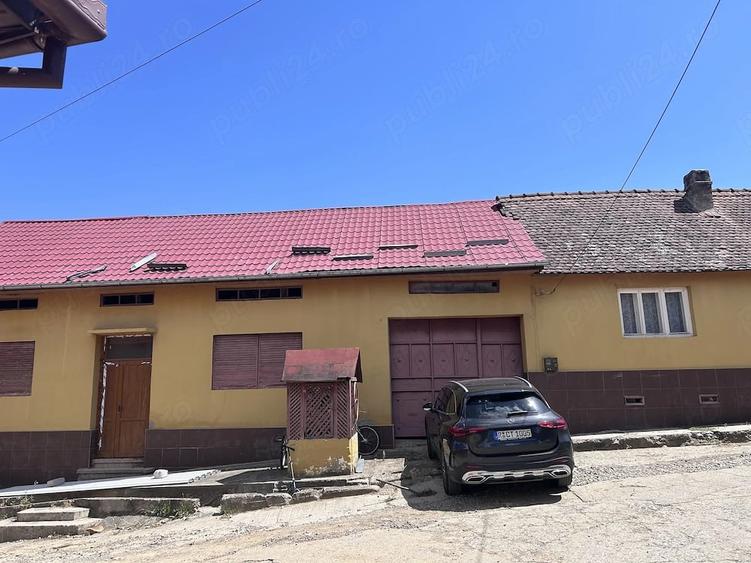 Casă cu 5 camere cu Teren 40 Mp în Teregova
