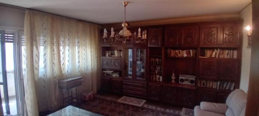 Apartament cu 2 camere decomandat în Universitate