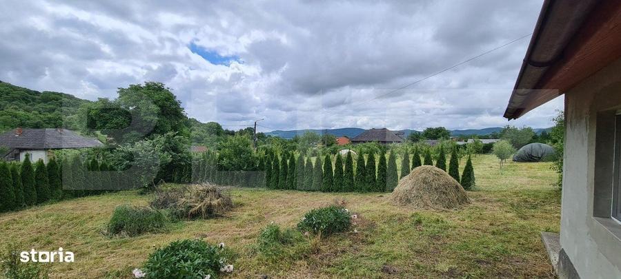 Casa de vanzare, zona deosebita , teren generos,Salisca - 14