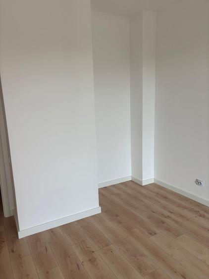 Apartament cu 2 camere semidecomandat în Florești