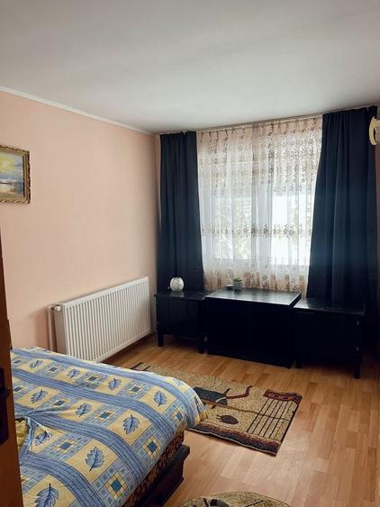 Casă cu 4 camere cu Teren 1500 Mp în Central