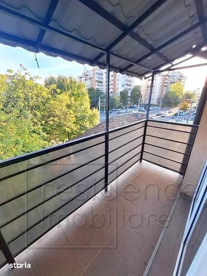 Garsonieră decomandată în Între Lacuri