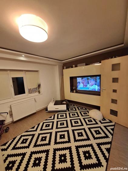 Apartament cu 3 camere decomandat, mobilat în Odobescu