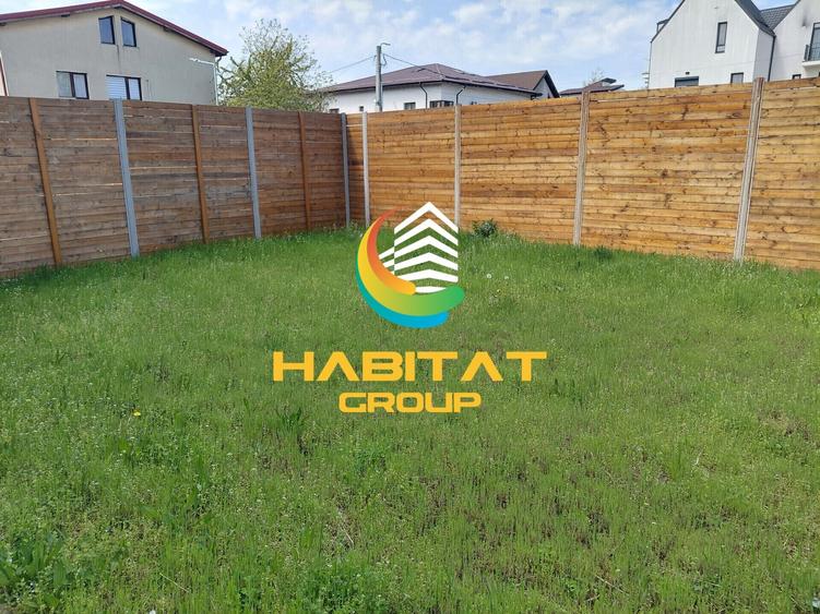 Apartament cu 5 camere decomandat în Est