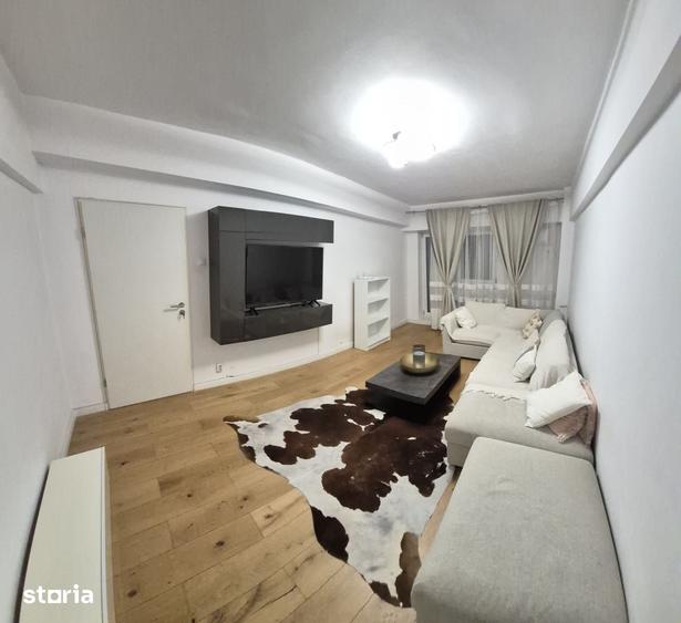 Apartament cu 3 camere în Calea București