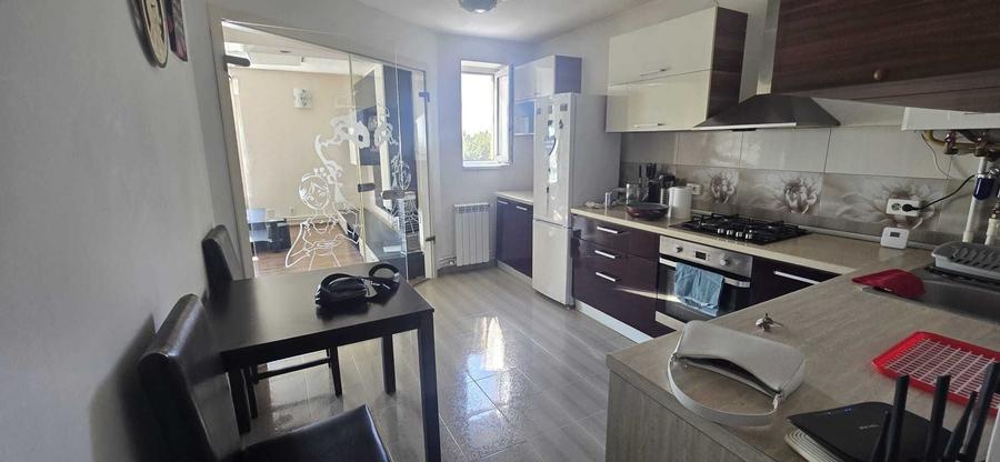 Apartament cu 2 camere semidecomandat în Sud