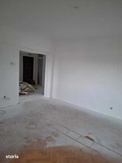 Apartament cu 3 camere în Unirii