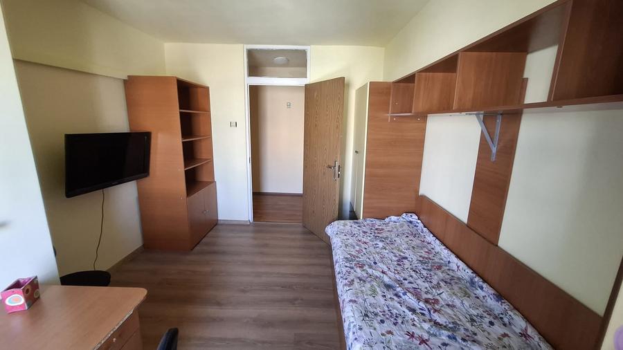 Apartament cu 3 camere decomandat, mobilat în Dristor