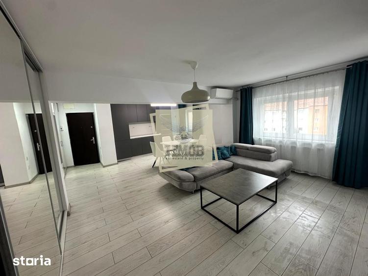Apartament cu 4 camere în Central