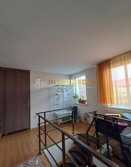 Apartament cu 3 camere decomandat, mobilat în Central