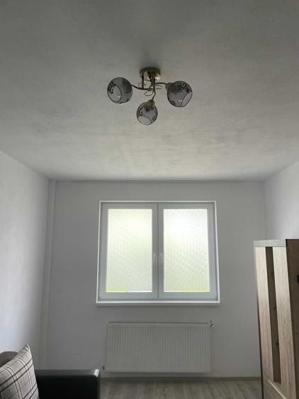 Apartament cu 2 camere decomandat în Aeroport