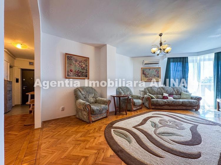 Apartament cu 4 camere decomandat în Ultracentral