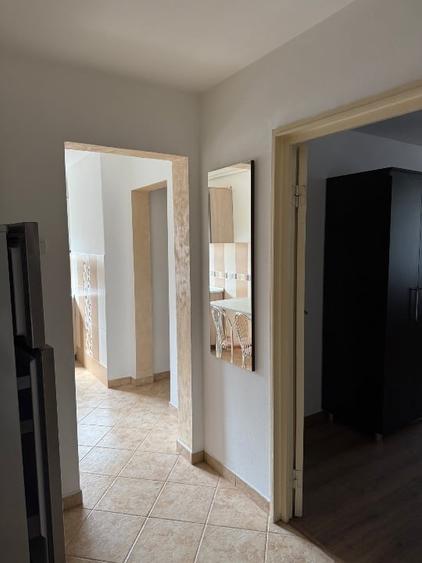Apartament cu 2 camere decomandat - Aleea Cornisa - 8