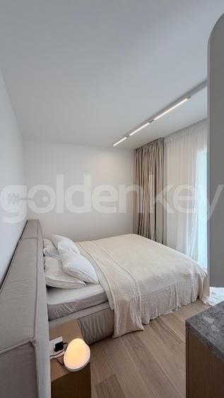 Apartament cu 3 camere decomandat, mobilat în Barbu Văcărescu