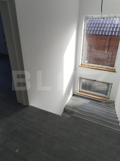Casă individuală cu 5 camere cu Garaj în Apahida