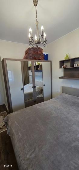 Apartament cu 3 camere decomandat în Craiovei