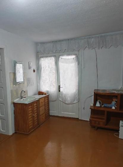 Casă individuală cu 5 camere cu Teren 500 Mp în Carcaliu