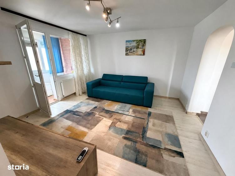 Apartament cu 3 camere semidecomandat în Liviu Rebreanu