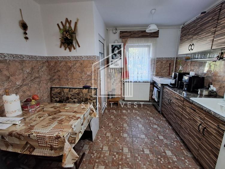 Apartament cu 2 camere semidecomandat, mobilat în Micro 16