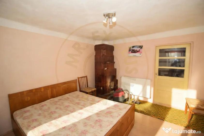 Casă cu 3 camere cu Teren 742 Mp în Ștefănești