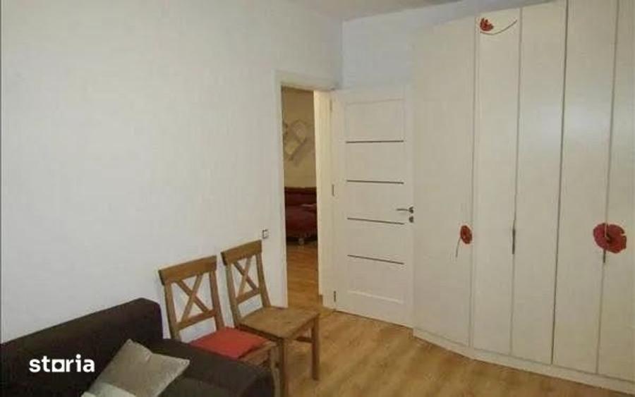 Apartament cu 3 camere semidecomandat în Central