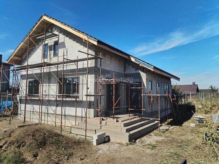 Casa sat postavari comuna Frumusani