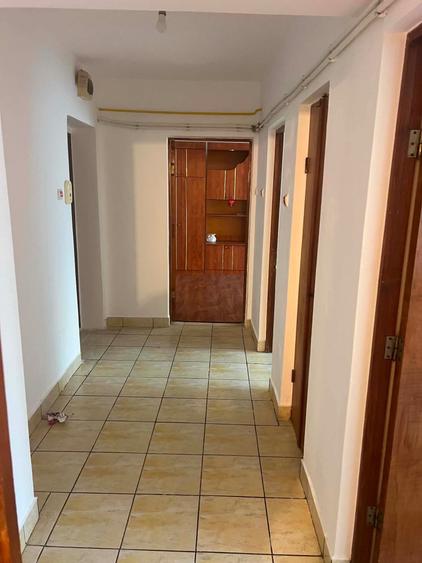 Apartament de vanzare Husi - 1