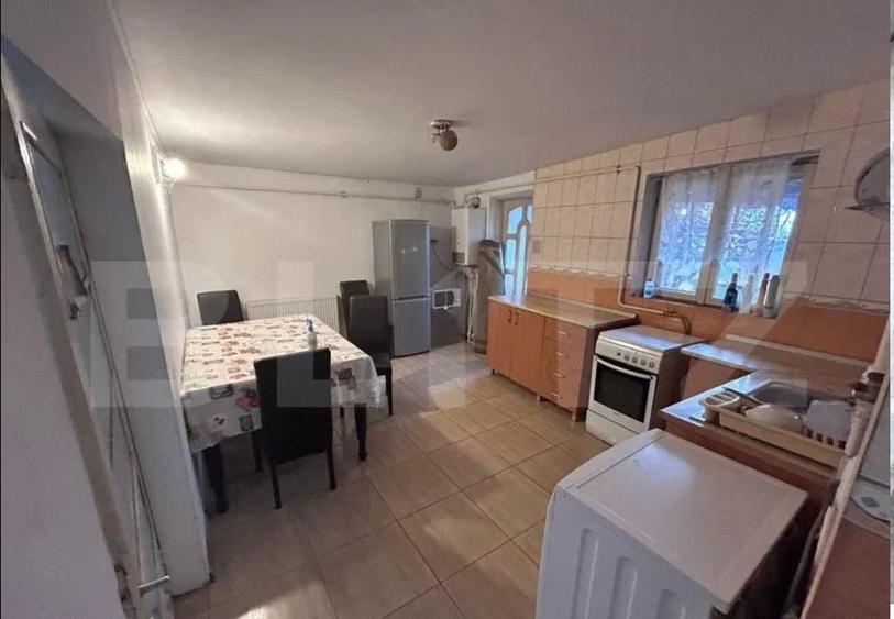 Casă cu 4 camere cu Teren 50 Mp în Central