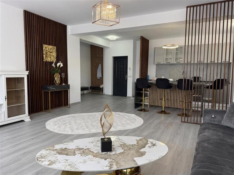 Apartament cu 2 camere decomandat, mobilat în Ultracentral