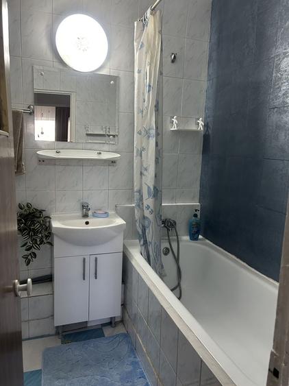 Apartament cu 2 camere decomandat în Rahova