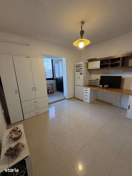 Apartament cu 3 camere în Mehala