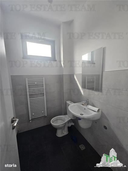 Casă cu 4 camere cu Teren 400 Mp în Dragomirești-Deal