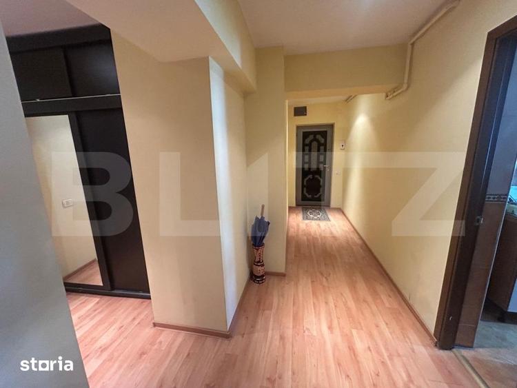 Apartament cu 3 camere decomandat în Micro 11