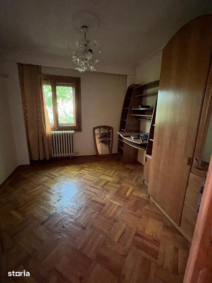 Casă cu 3 camere cu Teren 250 Mp în Morărești