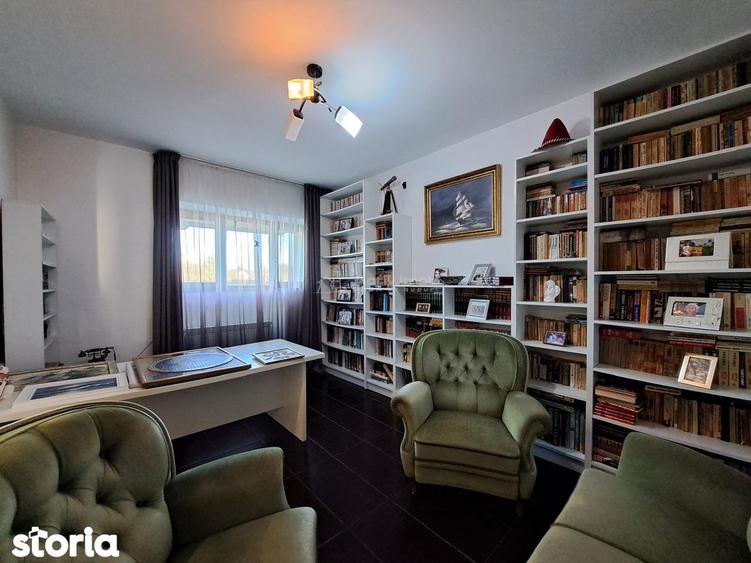 Casă cu 8 camere cu Teren 2500 Mp în Crevedia