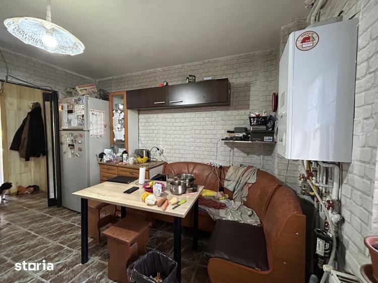 Apartament cu 4 camere decomandat în Steaua